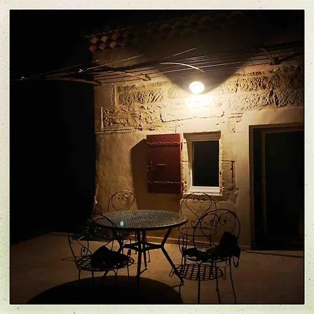 Mazet En Provence Dans Propriete Equestre Holiday home *